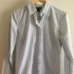 Button down stripe shirt blue and white